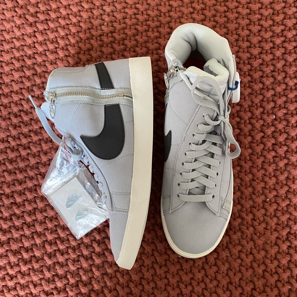 NWOT Nike Blazer Mid Rebel
